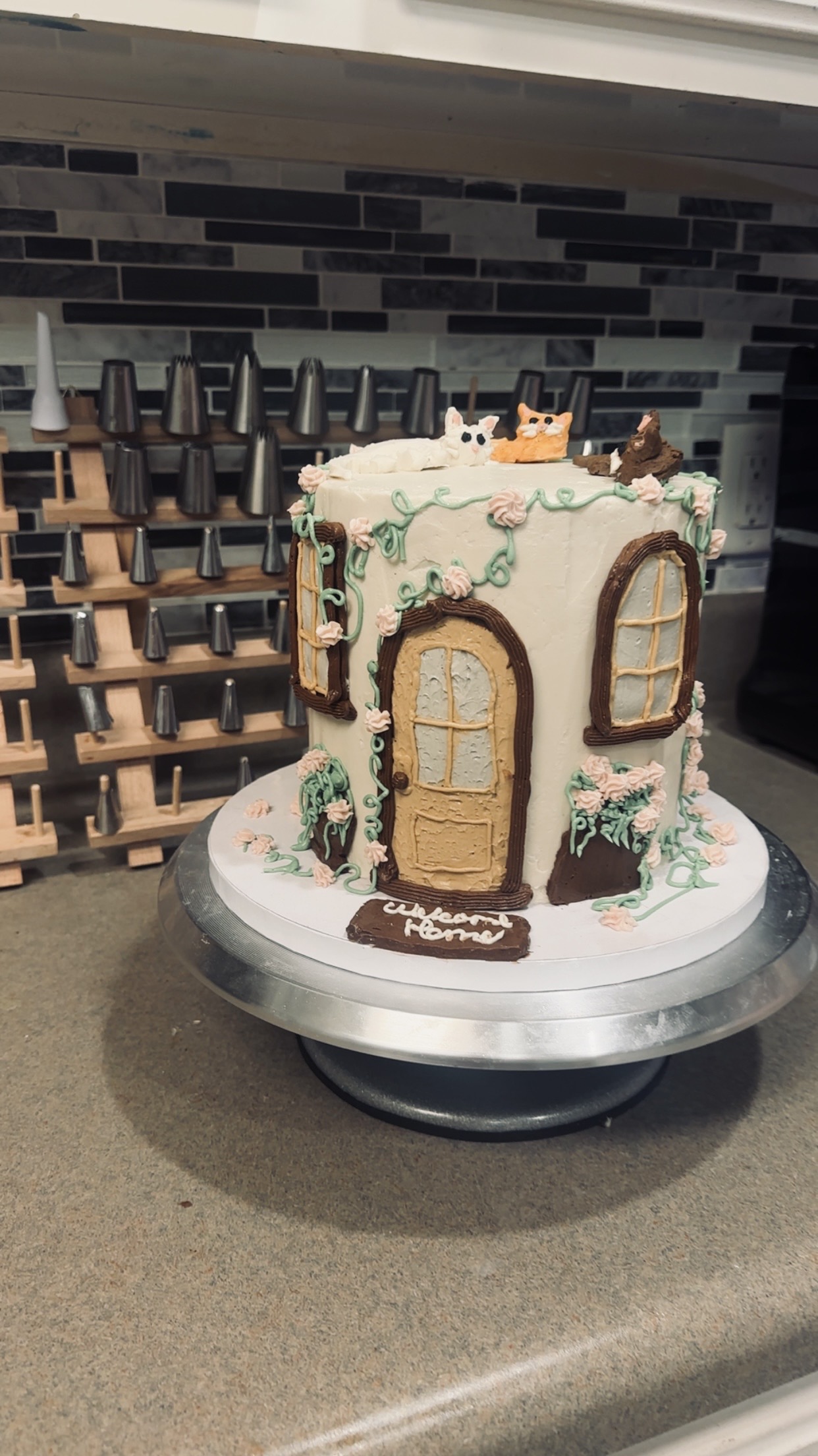 Custom house warming cake