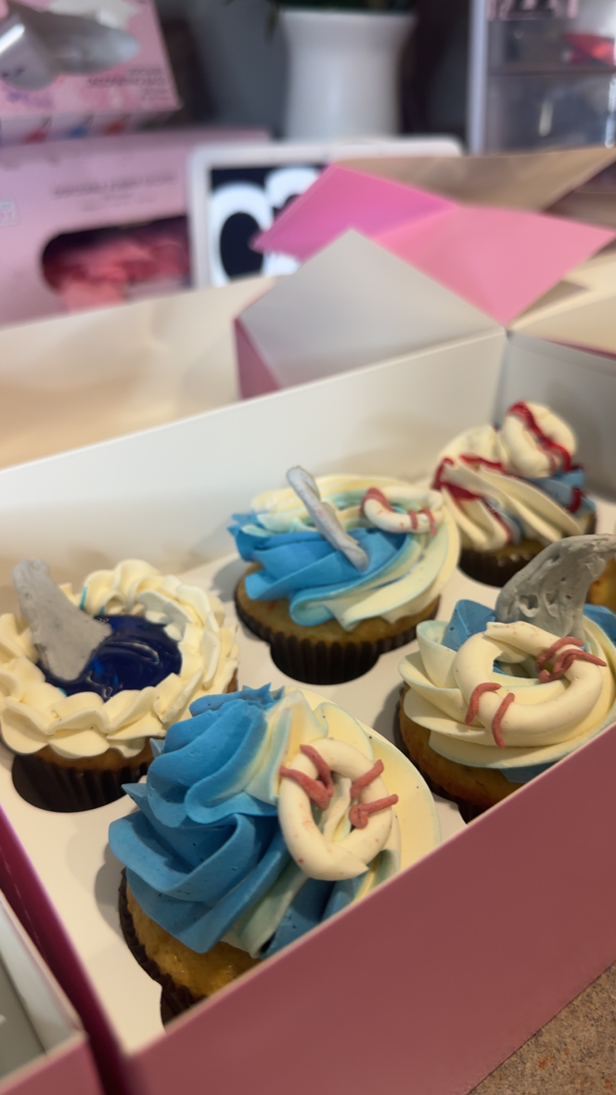 Shark cupcakes