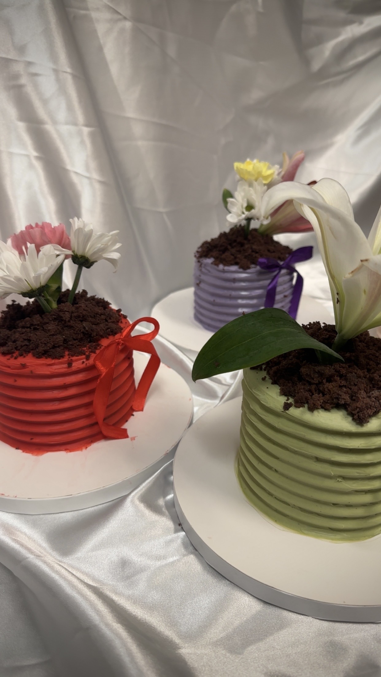 Mother’s Day flower pot cake